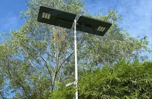 Luzes de rua solares tudo em um