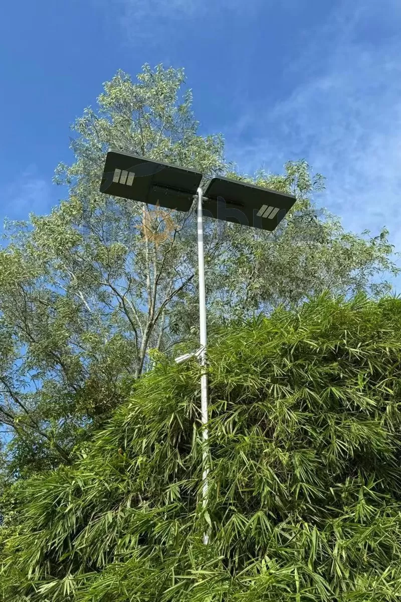 Tudo em um solar luzes de rua atacado nas Filipinas
