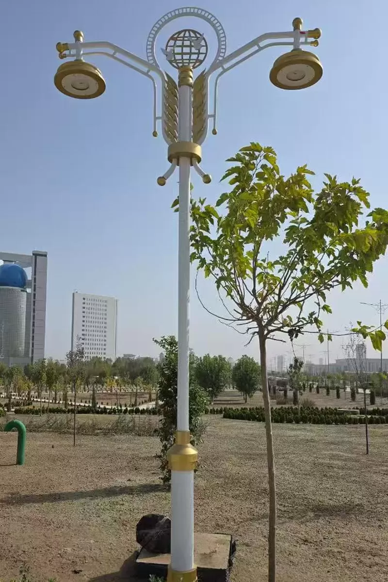 Postes de luz decorativos para venda no Turquemenistão