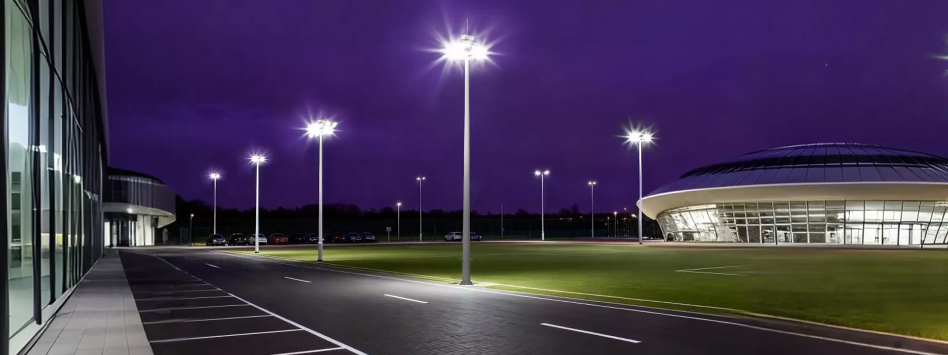 Iluminação alta do mastro com aplicações do sistema de elevação
